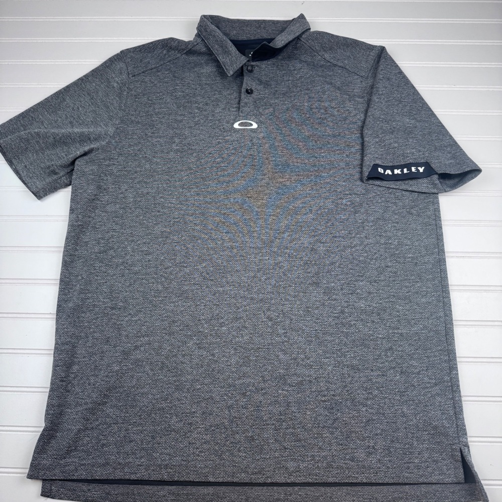 Oakley Men's XL Regular Fit Short Sleeve Gray Polo Has Flaw